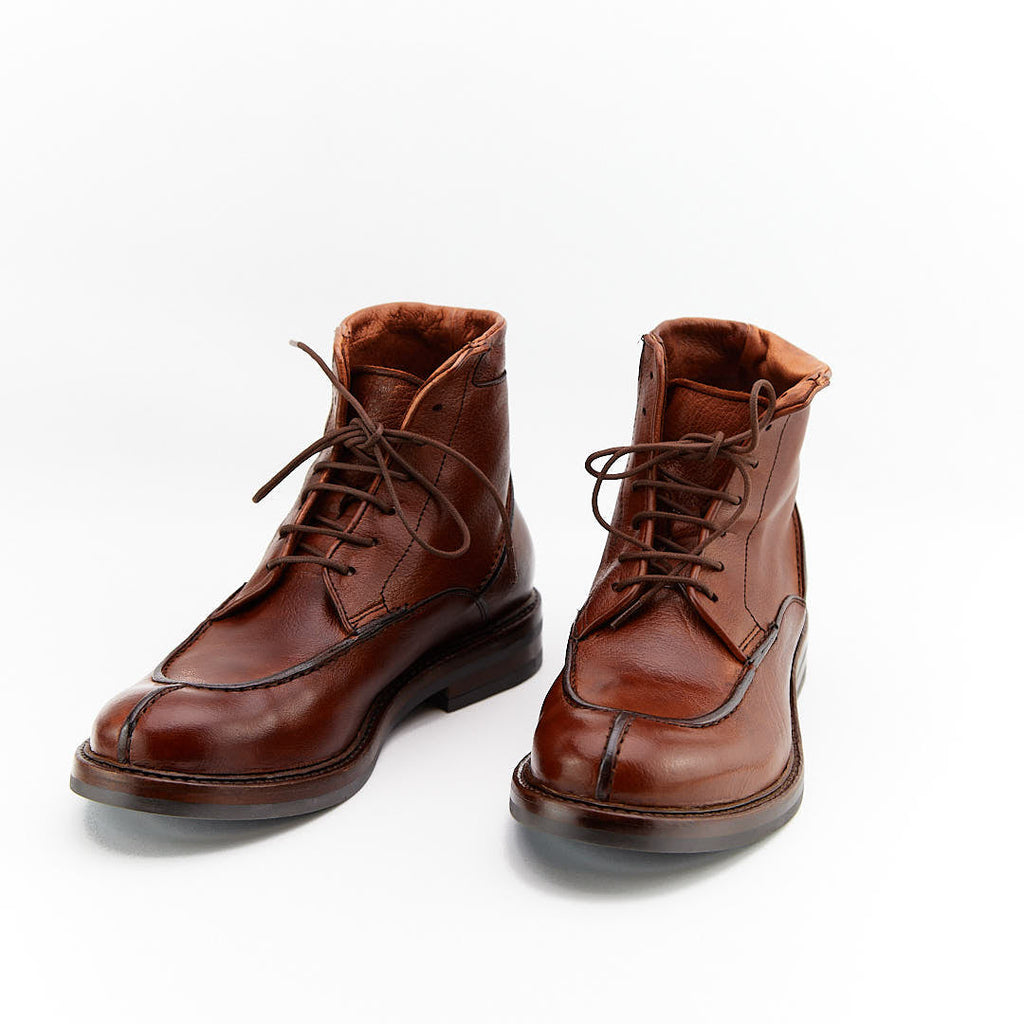 CHESTER RUGGINE - Stivaletto Stringato Uomo in Pelle di Bufalo Tinto in Capo - HUNDRED100® - HUNDRED100