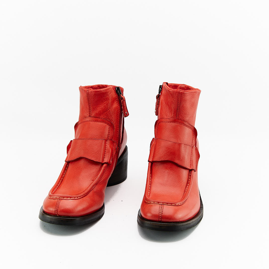 GEOMETRIC CORALLO - Stivaletto con Zip Donna in Pelle di Bufalo Tinto in Capo - HUNDRED100® - HUNDRED100