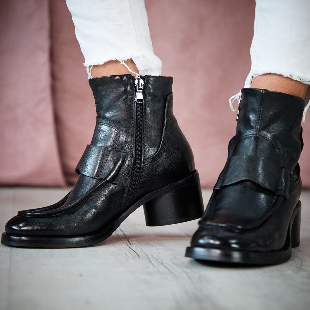 GEOMETRIC NERO- Stivaletto con Zip Donna in Pelle di Bufalo  - HUNDRED100® - HUNDRED100