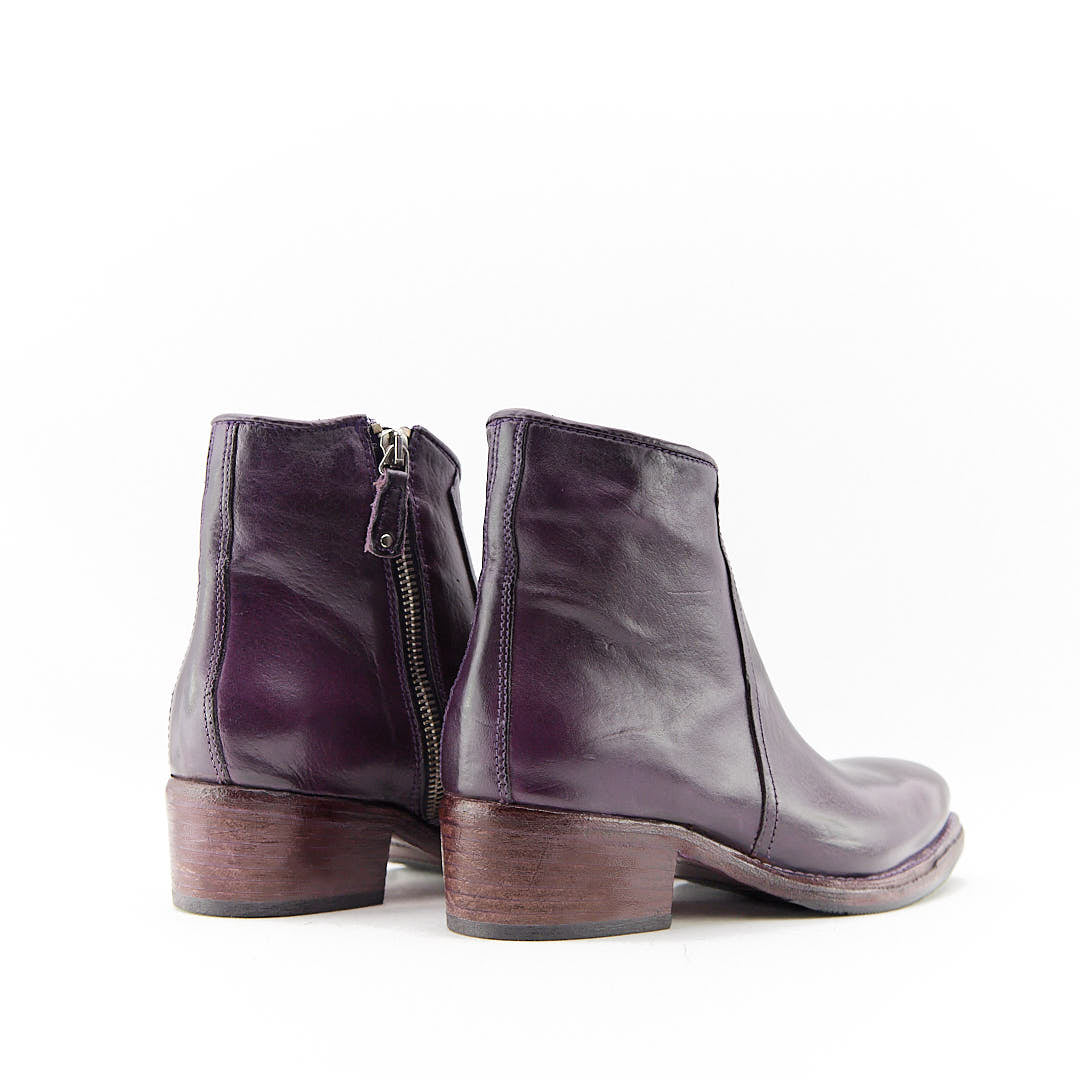 INDAM VIOLA - Stivaletto con Zip Donna in Vitello Vegetale - HUNDRED100® - HUNDRED100