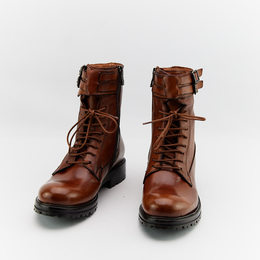 ZARID CUOIO - Stivaletto Stringato Donna in Pelle di Bufalo Tinto in Capo - HUNDRED100® - HUNDRED100